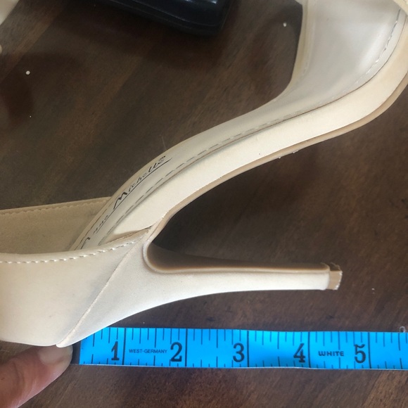 Anne Michelle Nude Strappy Heals. - Picture 5 of 5